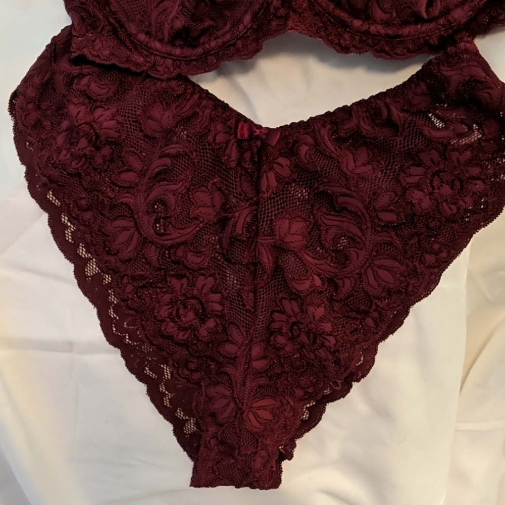 Bra and panty set